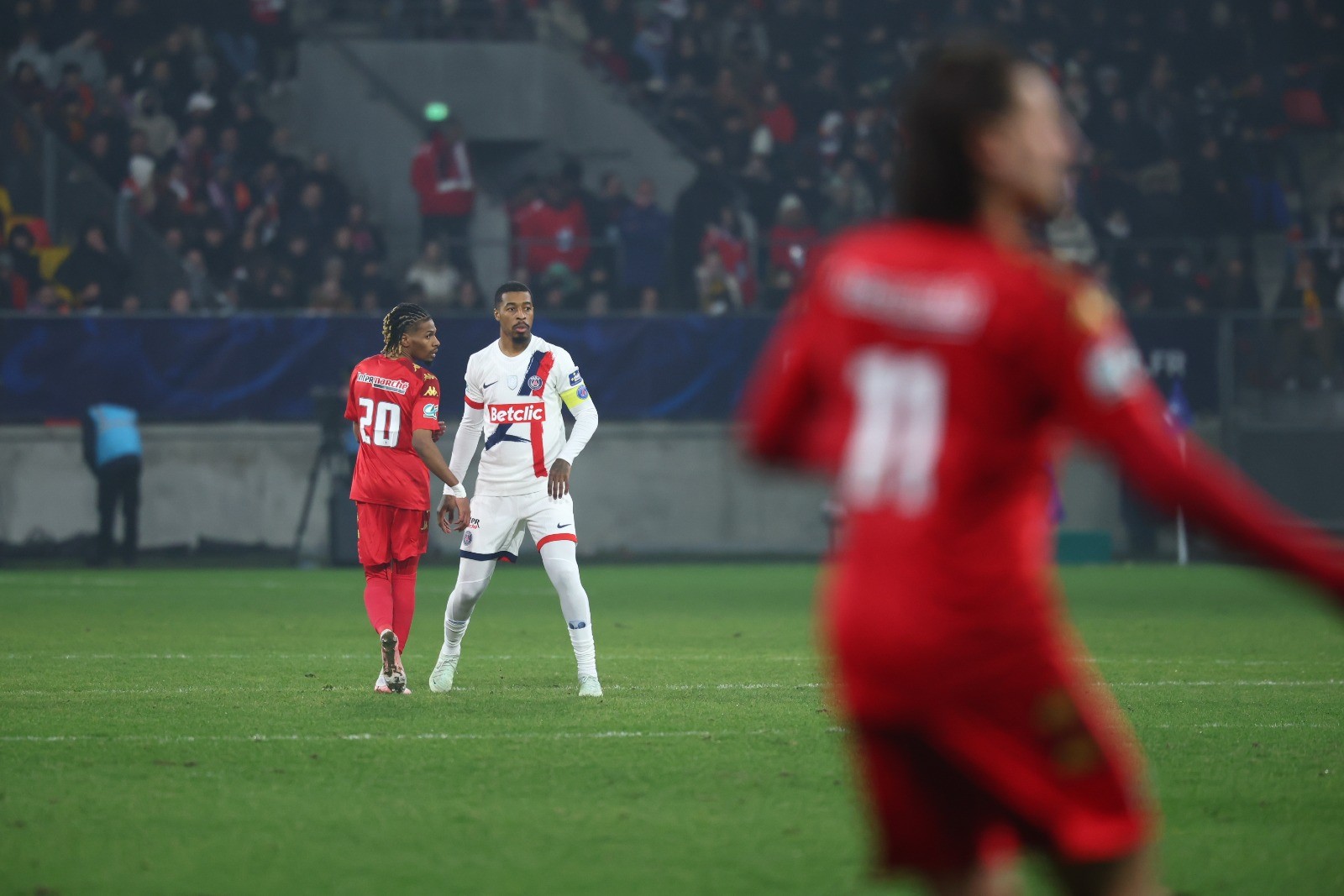 九游游戏中心官网注册账号-曼联巨星伤愈复出即破门，全场球迷沸腾，介绍文章显示.的简单介绍